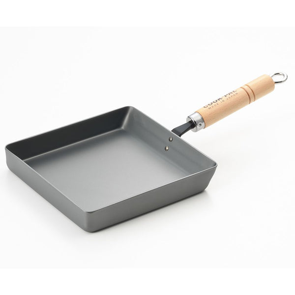 Large Japanese steel tamagoyaki pan for 7 or more eggs