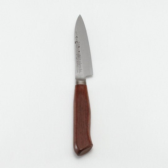 Compact Japanese paring knife with short pointed blade