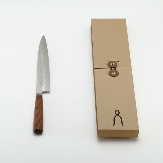 Yanagiba slicing knife with long narrow blade and pointed tip