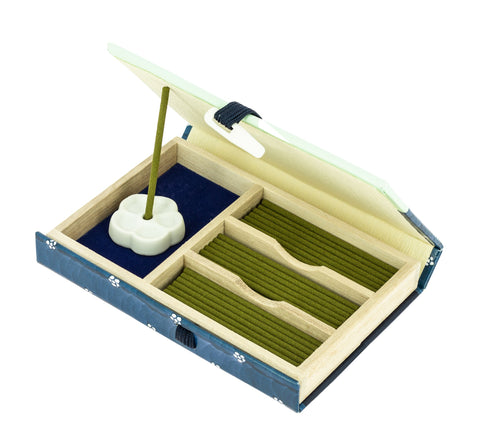 Ume Komon Sandalwood Japanese incense box, front view