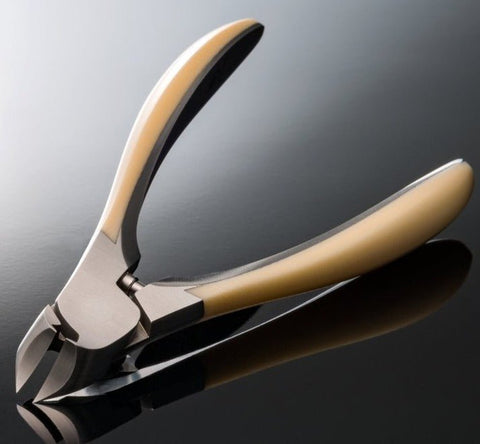 Masterpiece - White Cream Micarta at Suwada1926