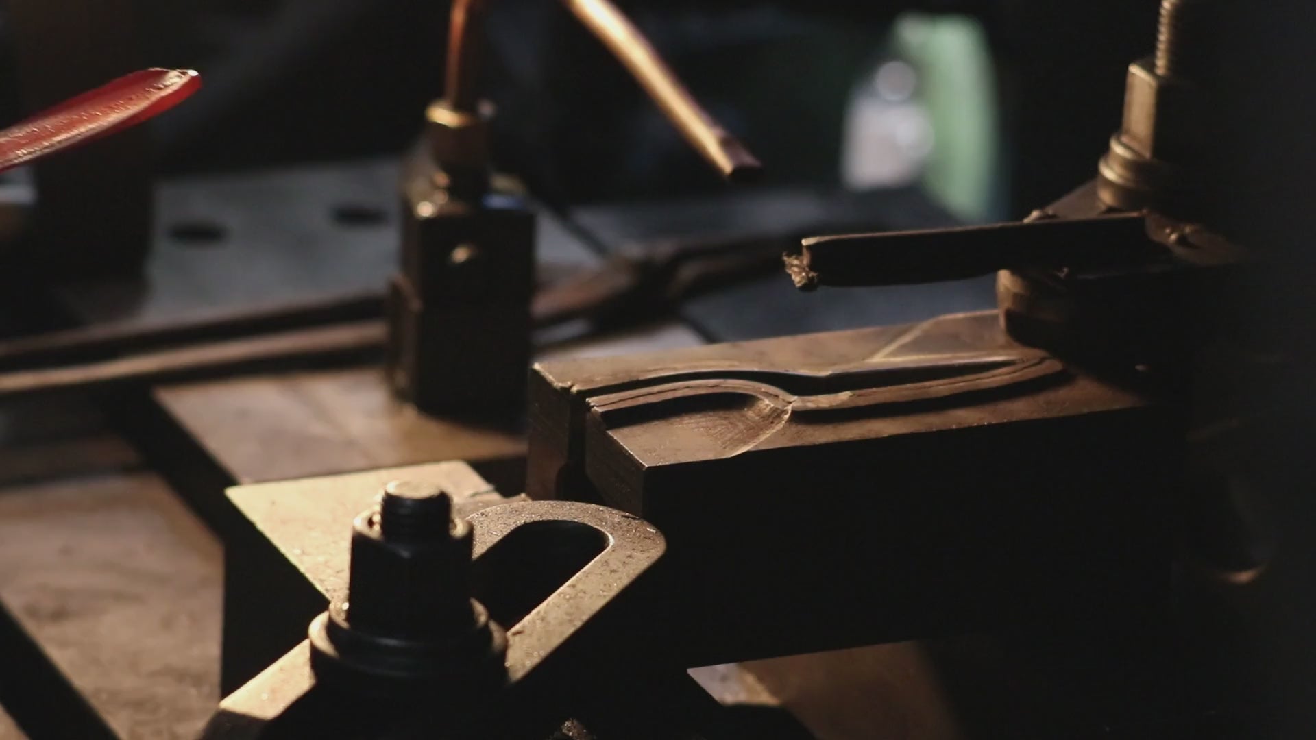 Making SUWADA secateurs in Sanjo, Japan