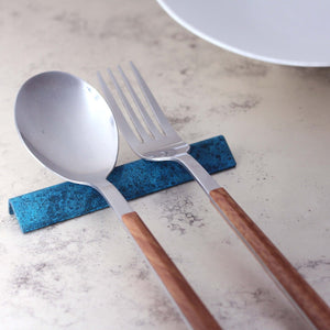 Cutlery holder